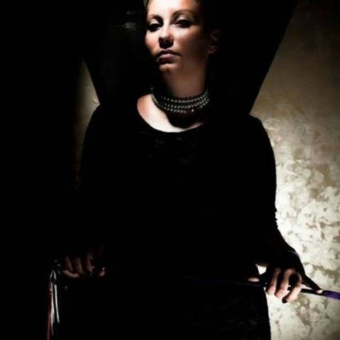 Public photo of Widow_Mistress_BBW