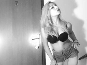 Foto publica de Gattinahorny