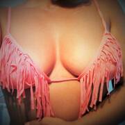 Public photo of yasmine77