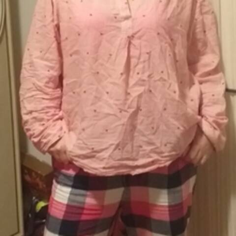 Public photo of angeldevilpinkred